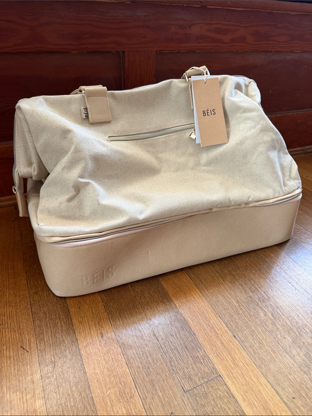 BEIS The Convertible Weekender Bag Cream Beige Travel Carry-On Overnight Duffel